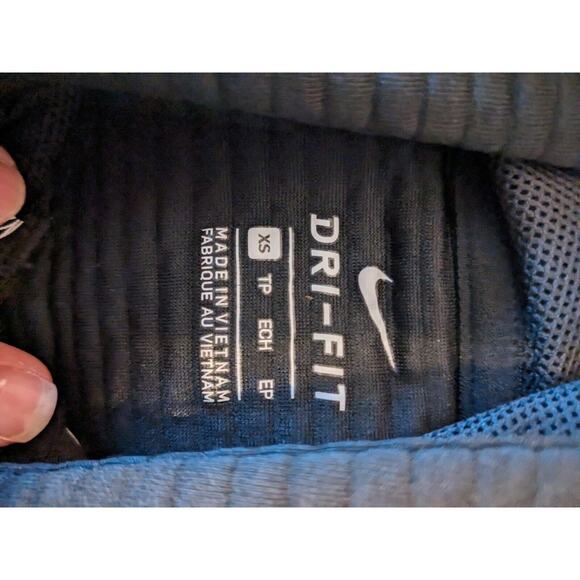 Nike Women's Dri-Fit Drawstring Hoodie Black Ribbed Knit Sz XSmall - Picture 5 of 10